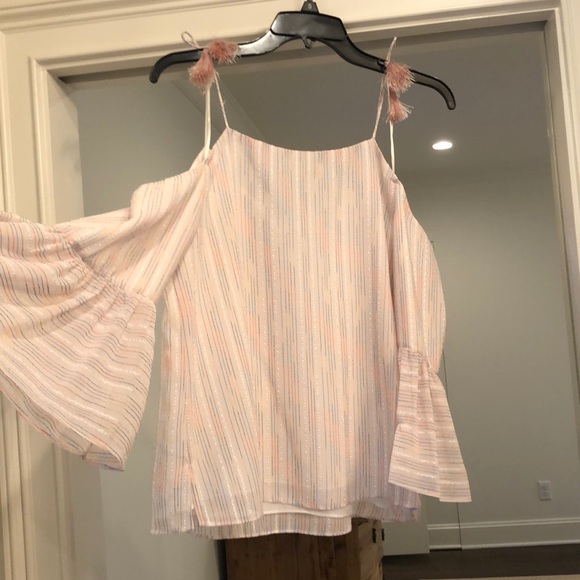 Top - Picture 2 of 3